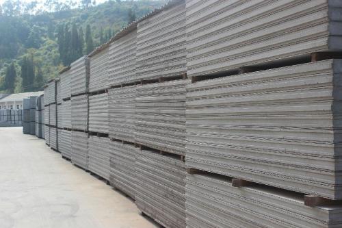 新型建材的分类与应用 推动建筑行业绿色与智能化发展